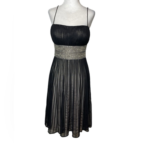 JS Collections Dresses & Skirts - JS Collections Black Chiffon Cocktail Dress Beaded Waist | Size 6
